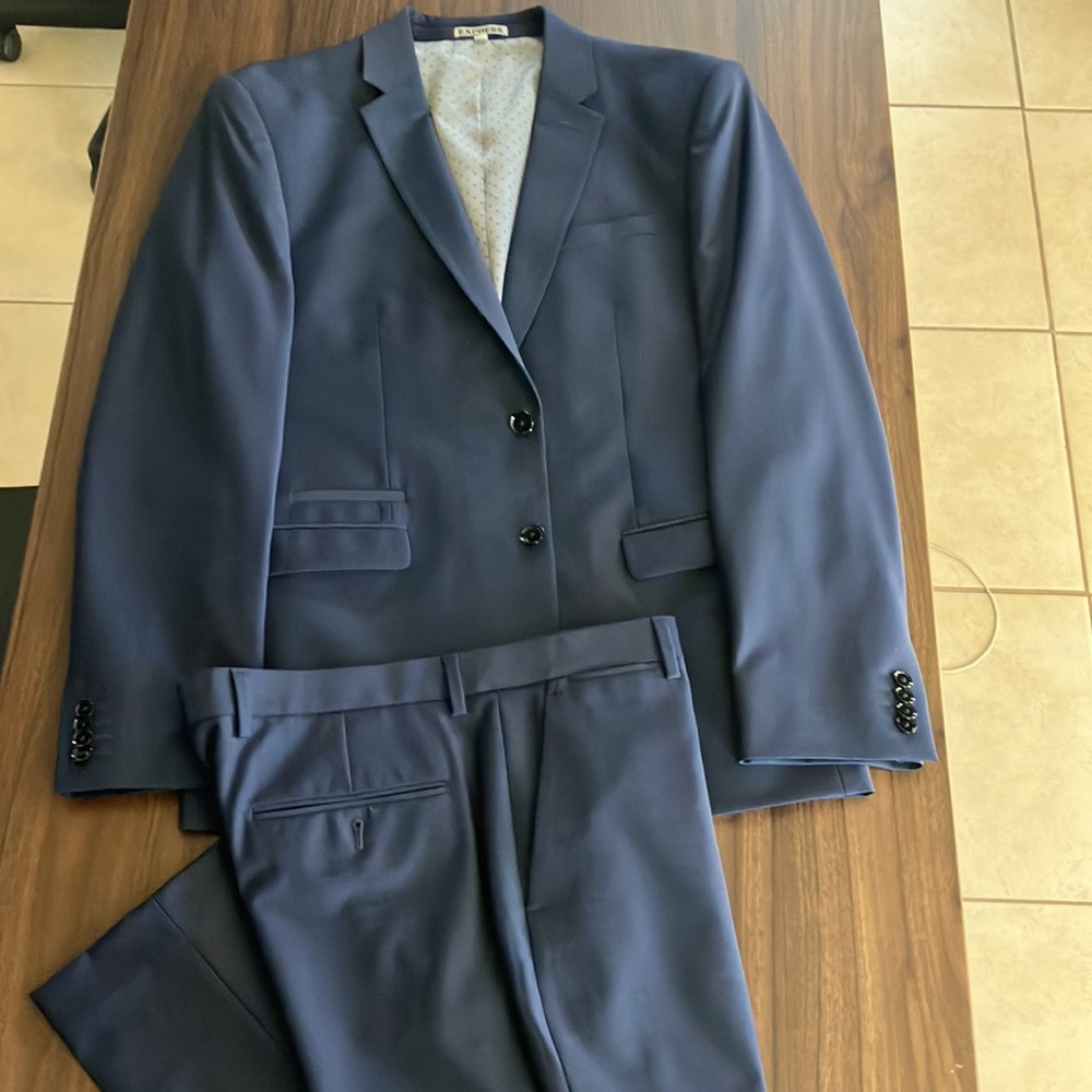 Express suit
